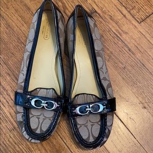 Coach flats